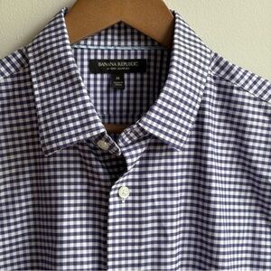 Banana Republic Purple Gingham Casual Button Down Shirt
